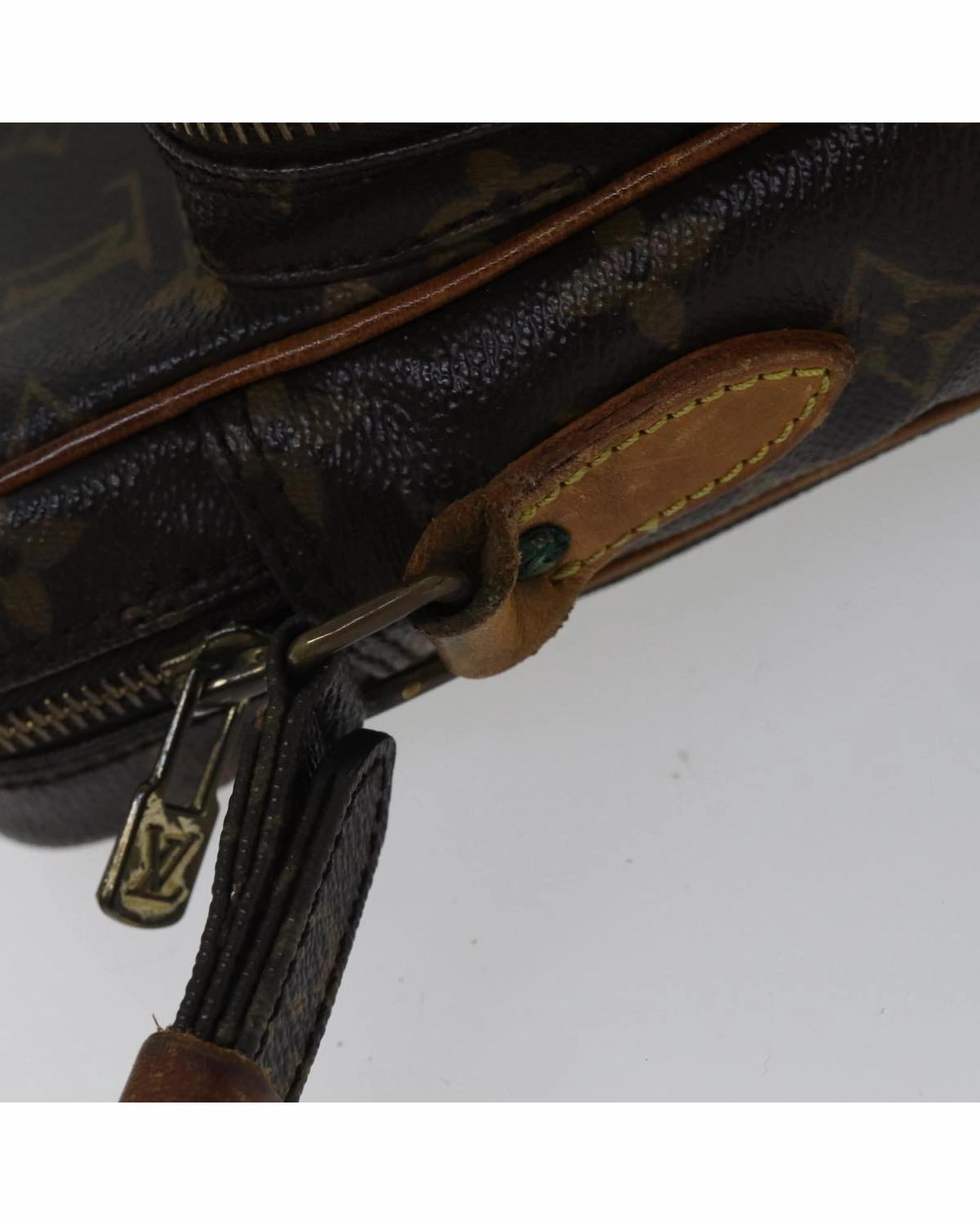 Pochette Crossbody Bag Monogram Canvas