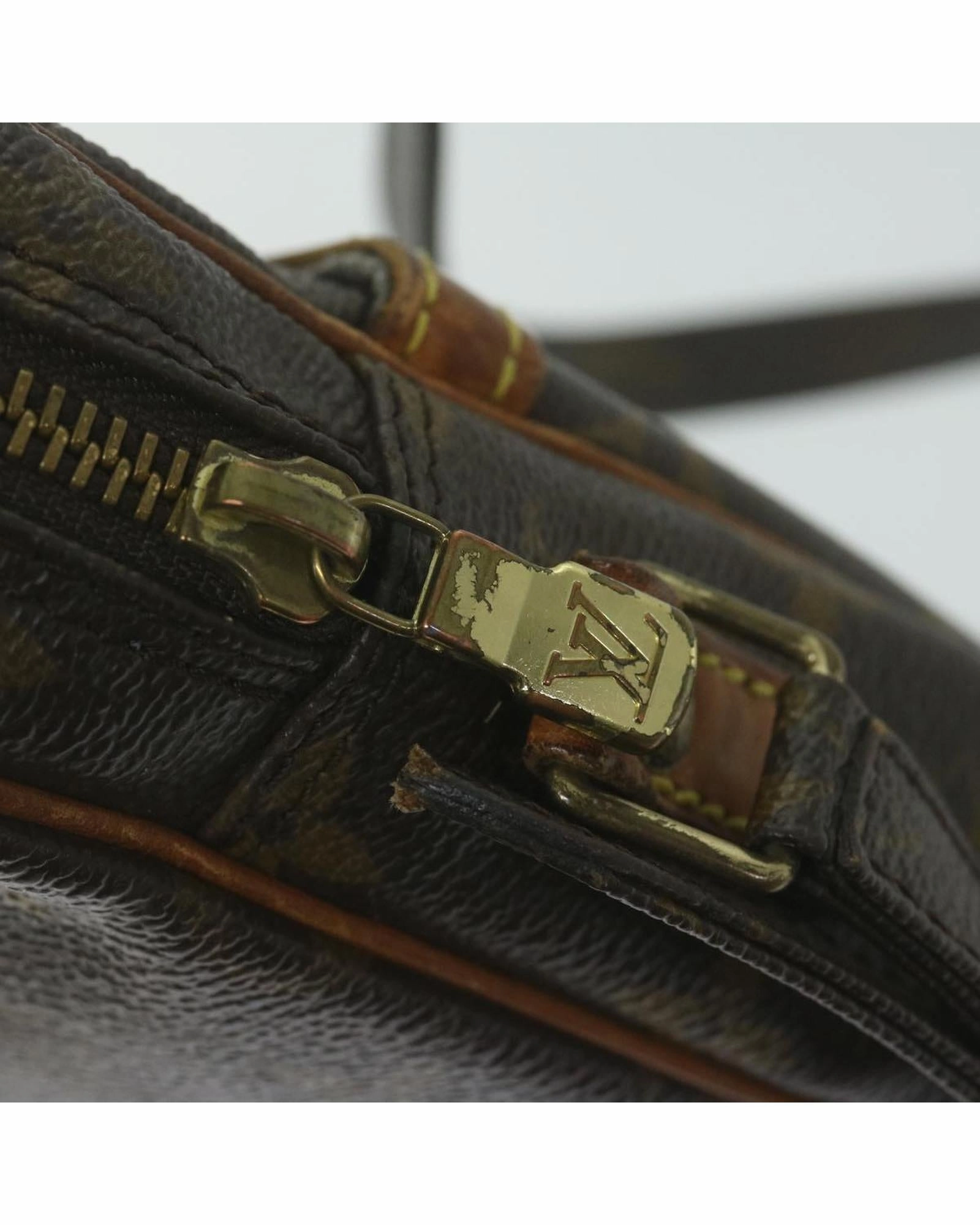 Pochette Crossbody Bag
