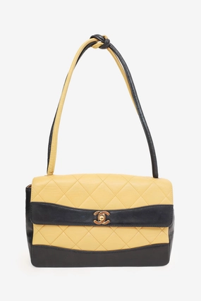 Pre-Loved Chanel 2000-02 Beige/Black Quilted Lambskin Tie Knot Flap Bag