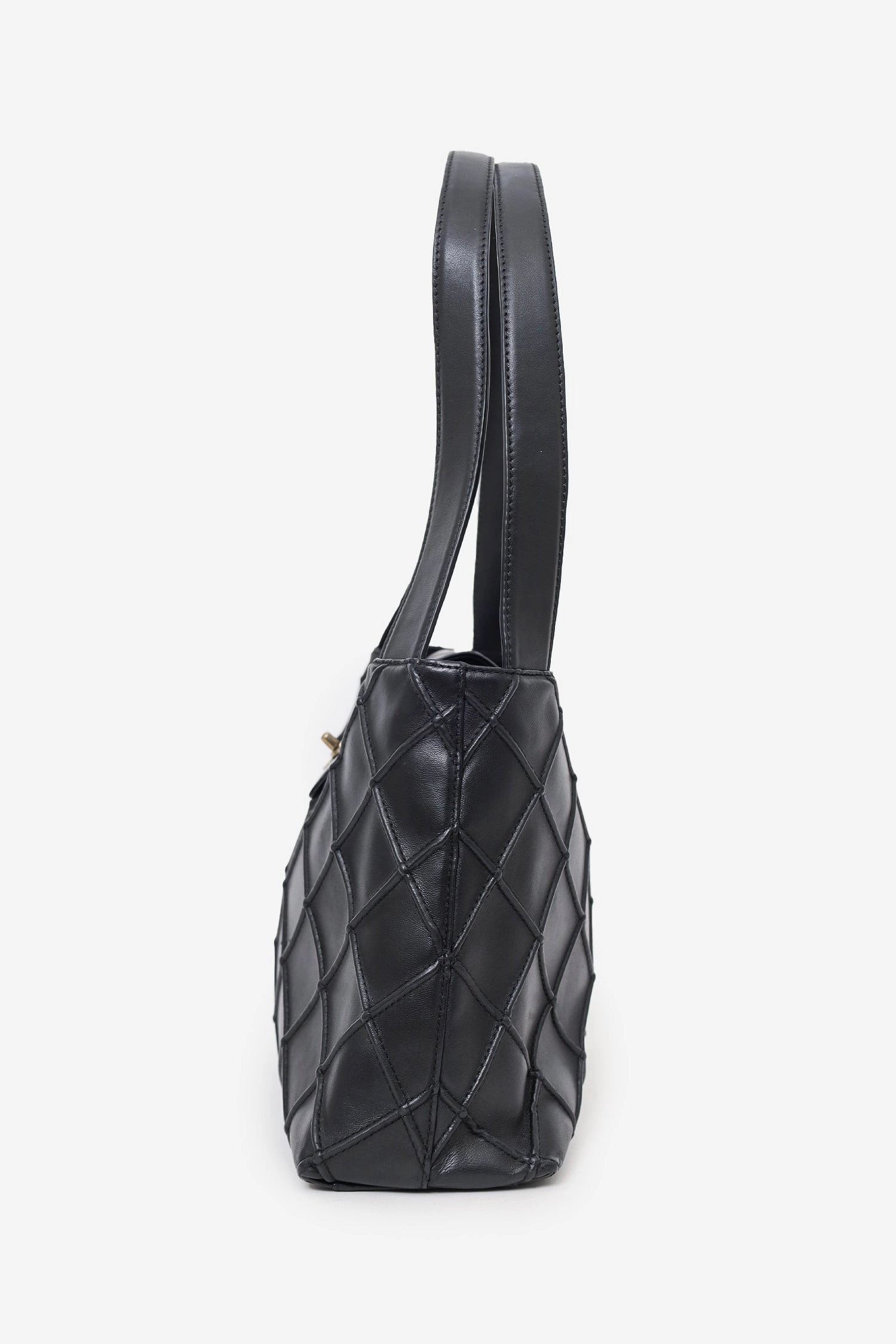 Pre-Loved Chanel 2000-02 Black Leather Diamond Stitch CC Hobo Shoulder Bag with Pouch
