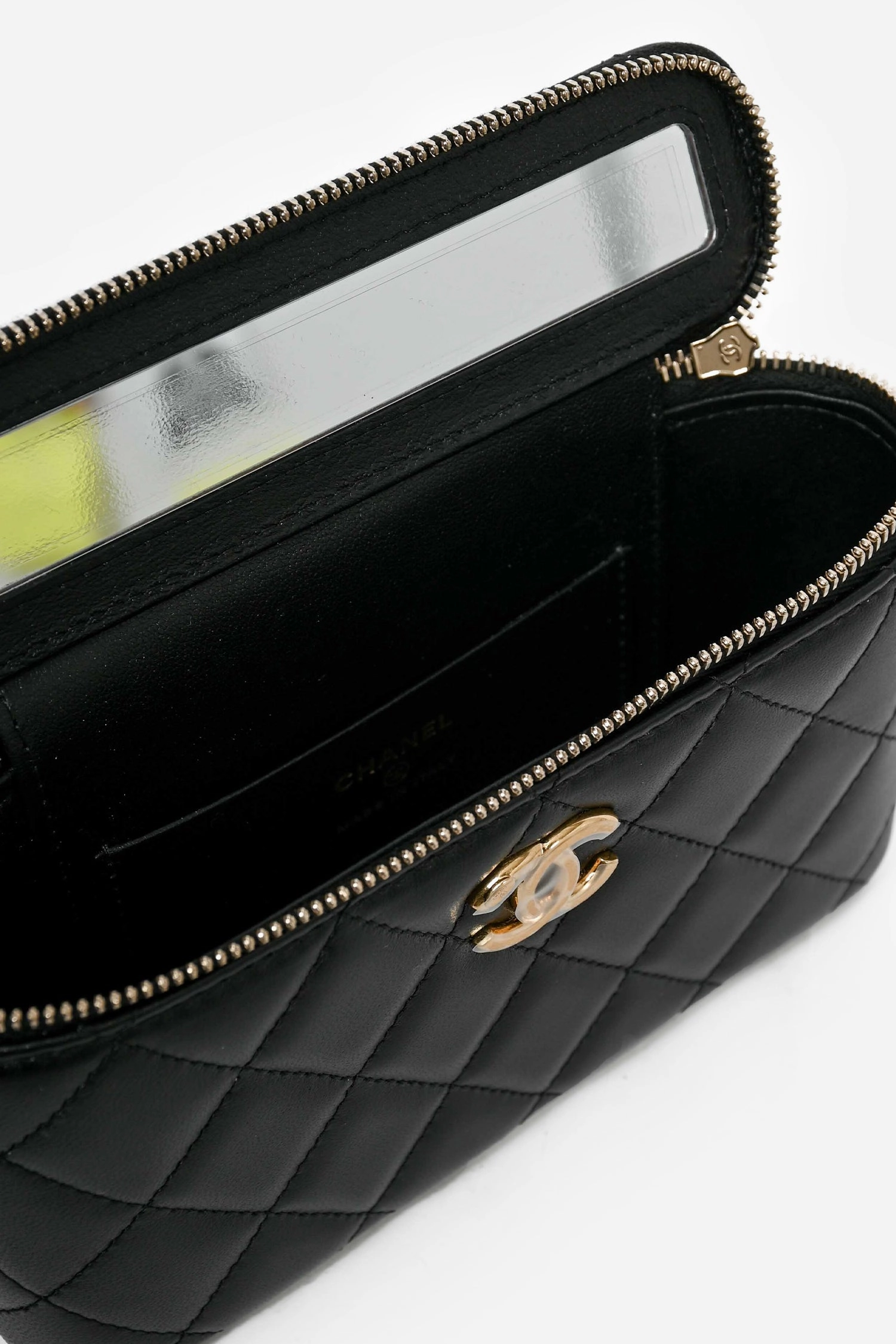 Pre-Loved Chanel 2023 Black Lambskin Pearl CC Vanity Top Handle
