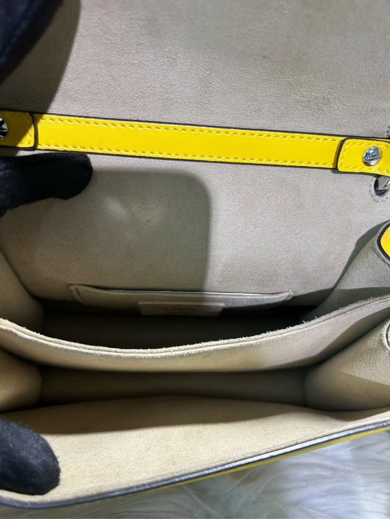 Pre-loved FENDI Yellow Leather Shoulder Crossbody Bag