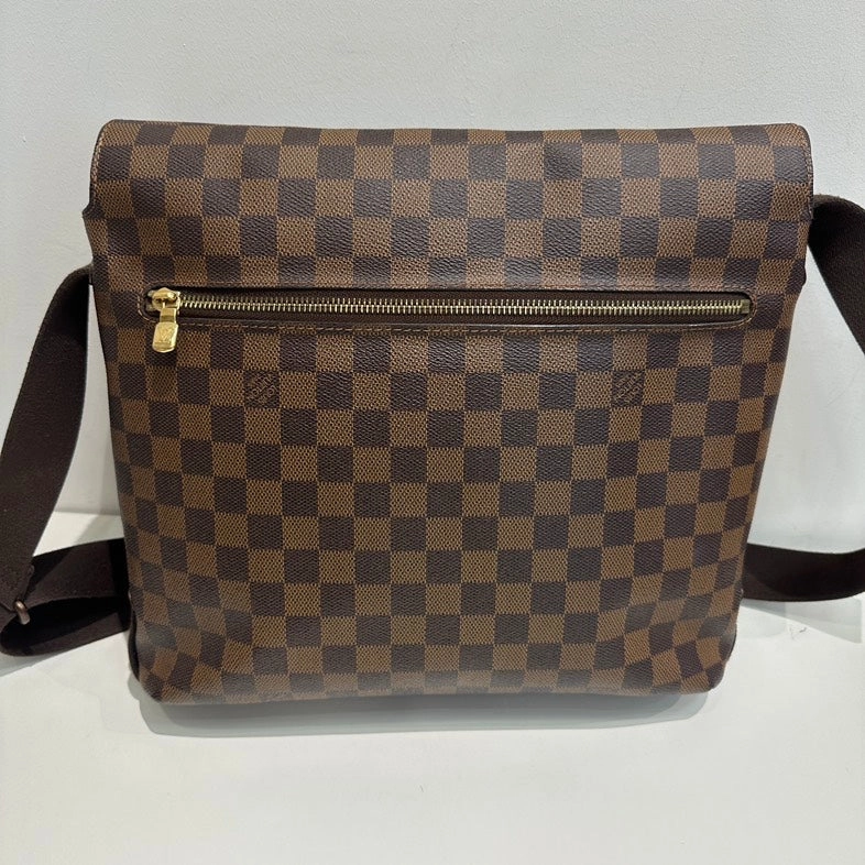 Pre-loved Louis Vuitton Damier Ebene Messenger Crossbody Bag - Brown