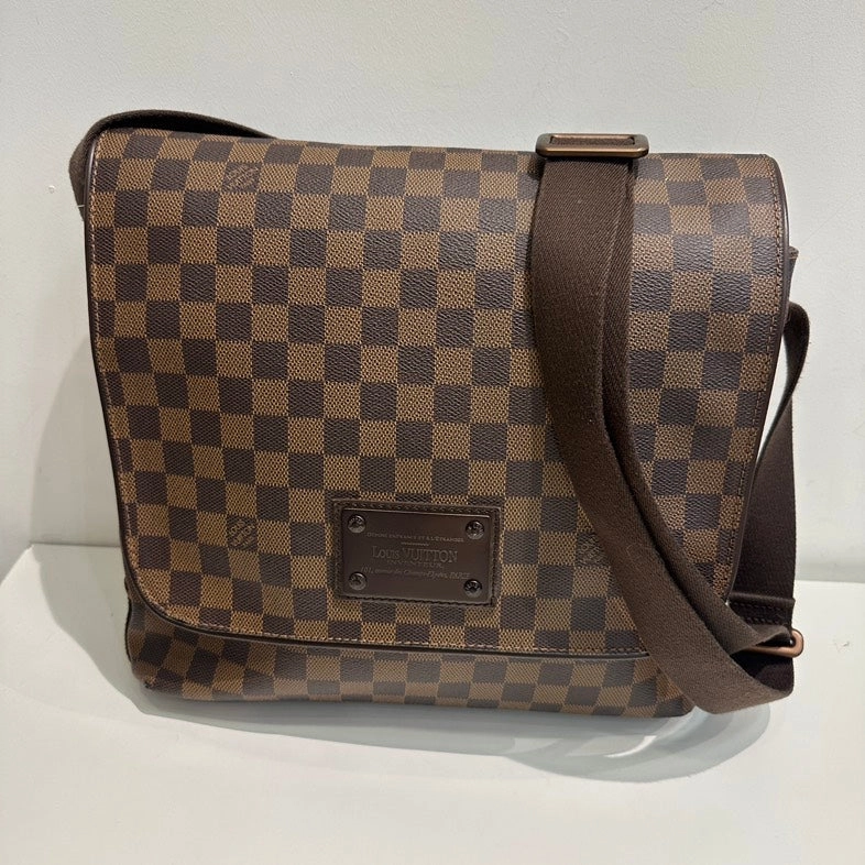 Pre-loved Louis Vuitton Damier Ebene Messenger Crossbody Bag - Brown