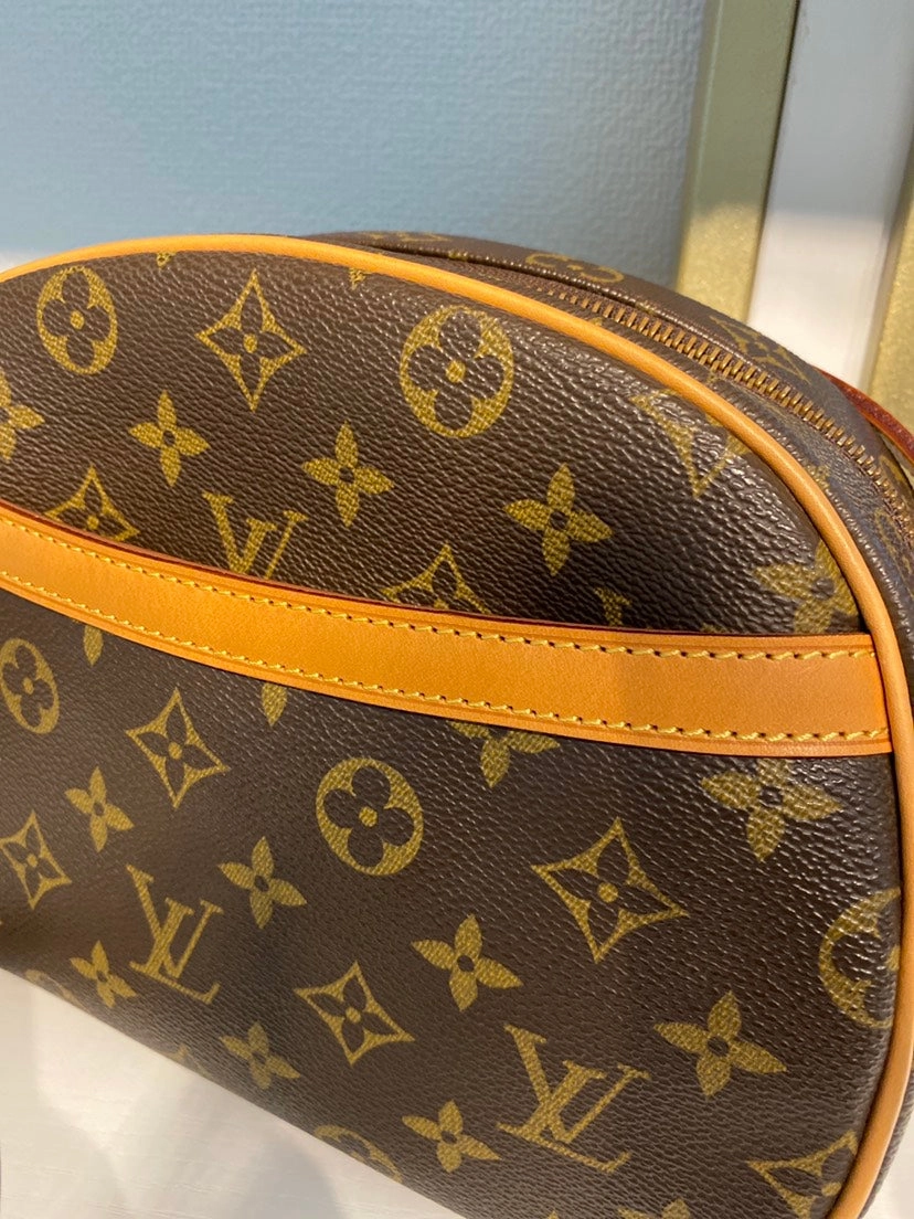 Pre-owned Louis Vuitton Blois Monogram Brown Crossbody Bag - Final Sale