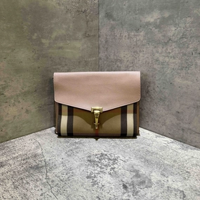 Preloved Burberry crossbody messenger bag