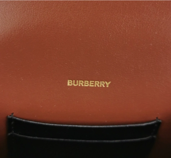Preloved Burberry Robin crossbody Bag14*20*5cm brown 24011078572006