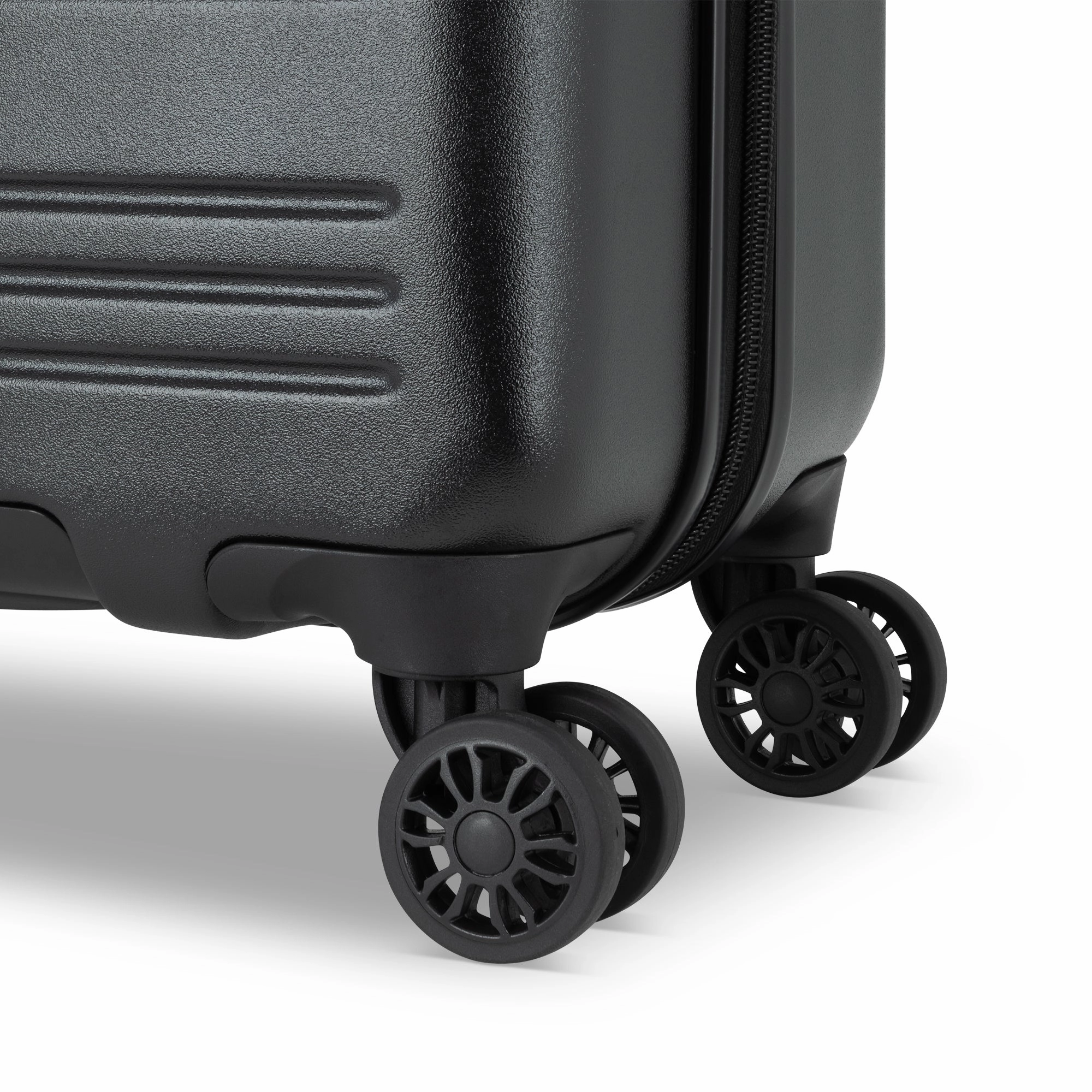 Roots Chalet Spinner Carry-On Luggage
