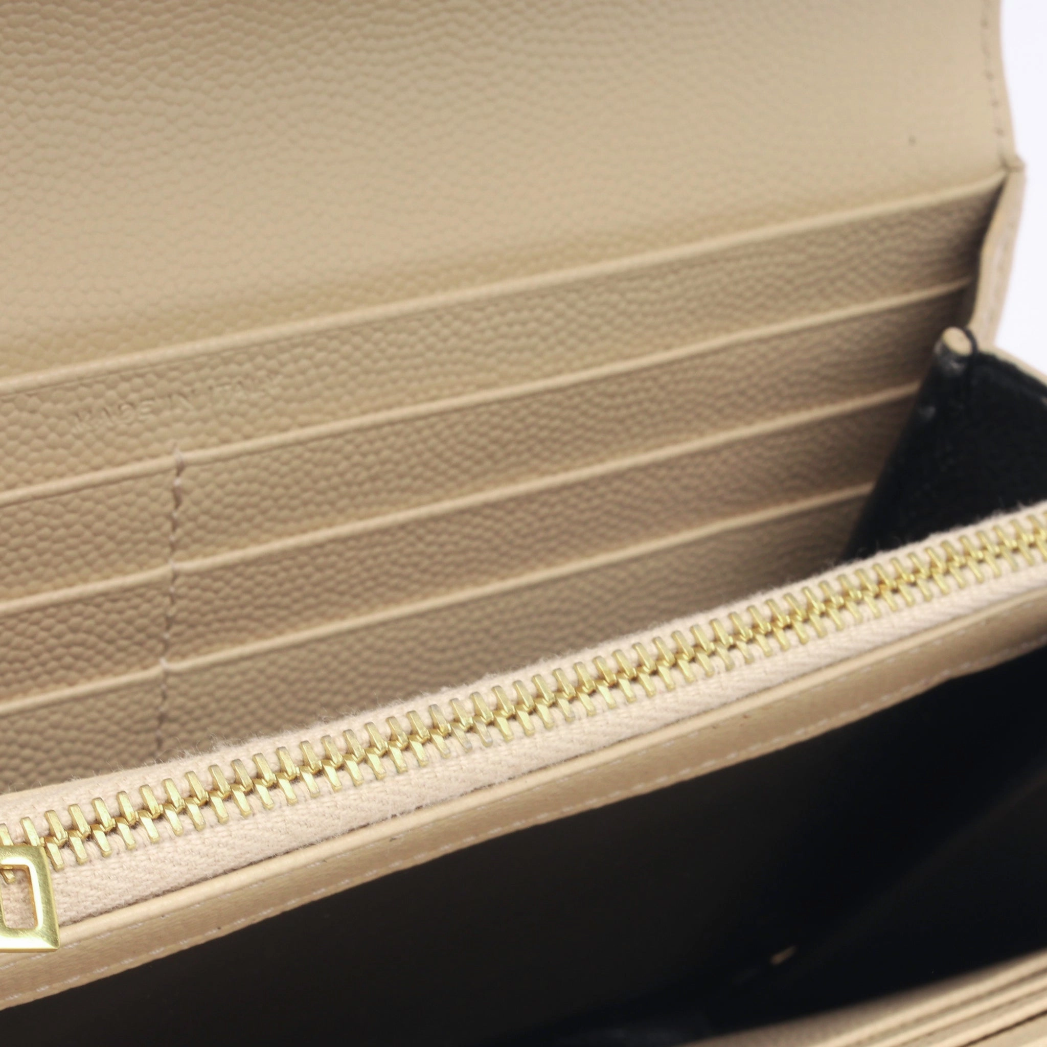 Saint Laurent Cassandre Wallet - Beige