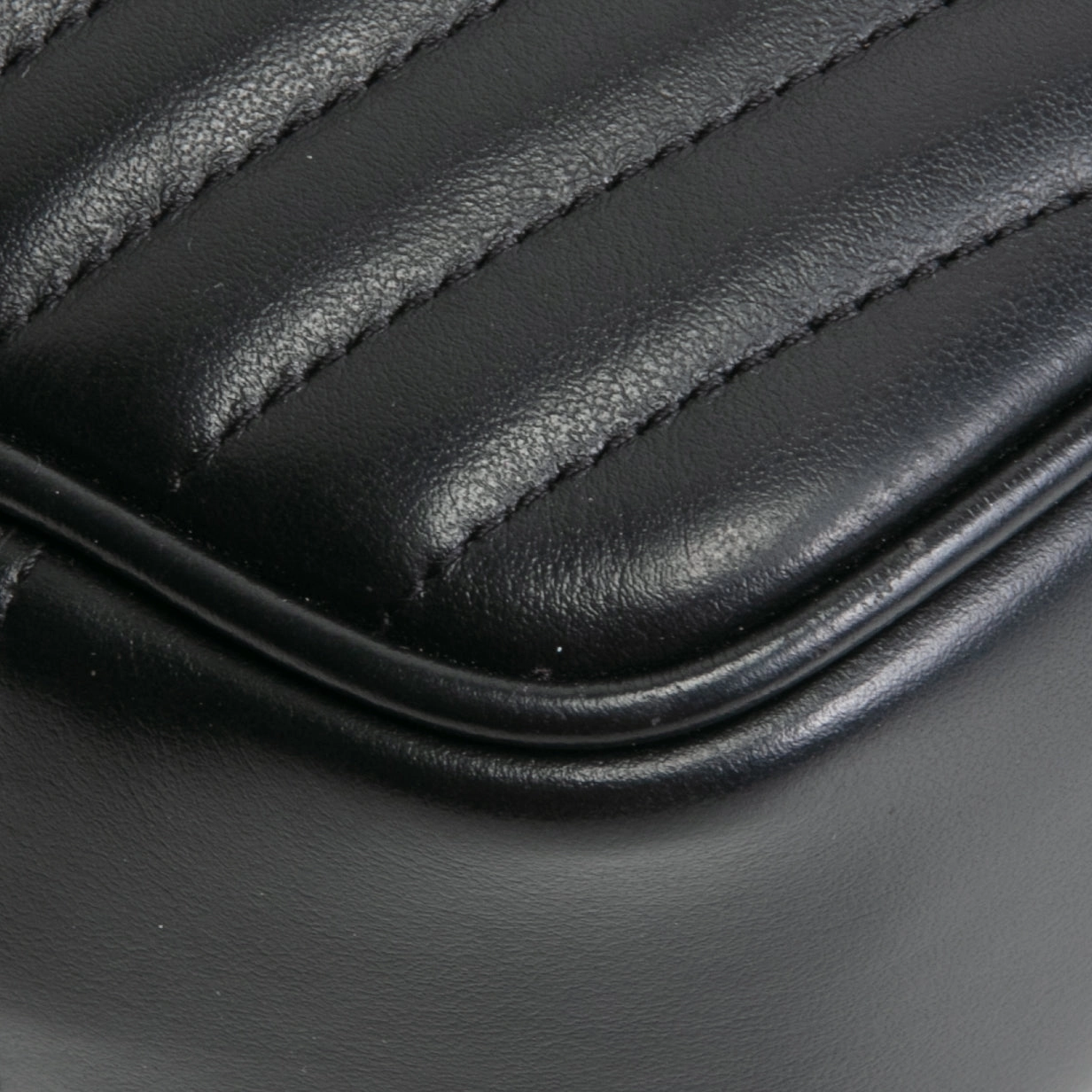 SAINT LAURENT Mini Lou Camera Bag - Black