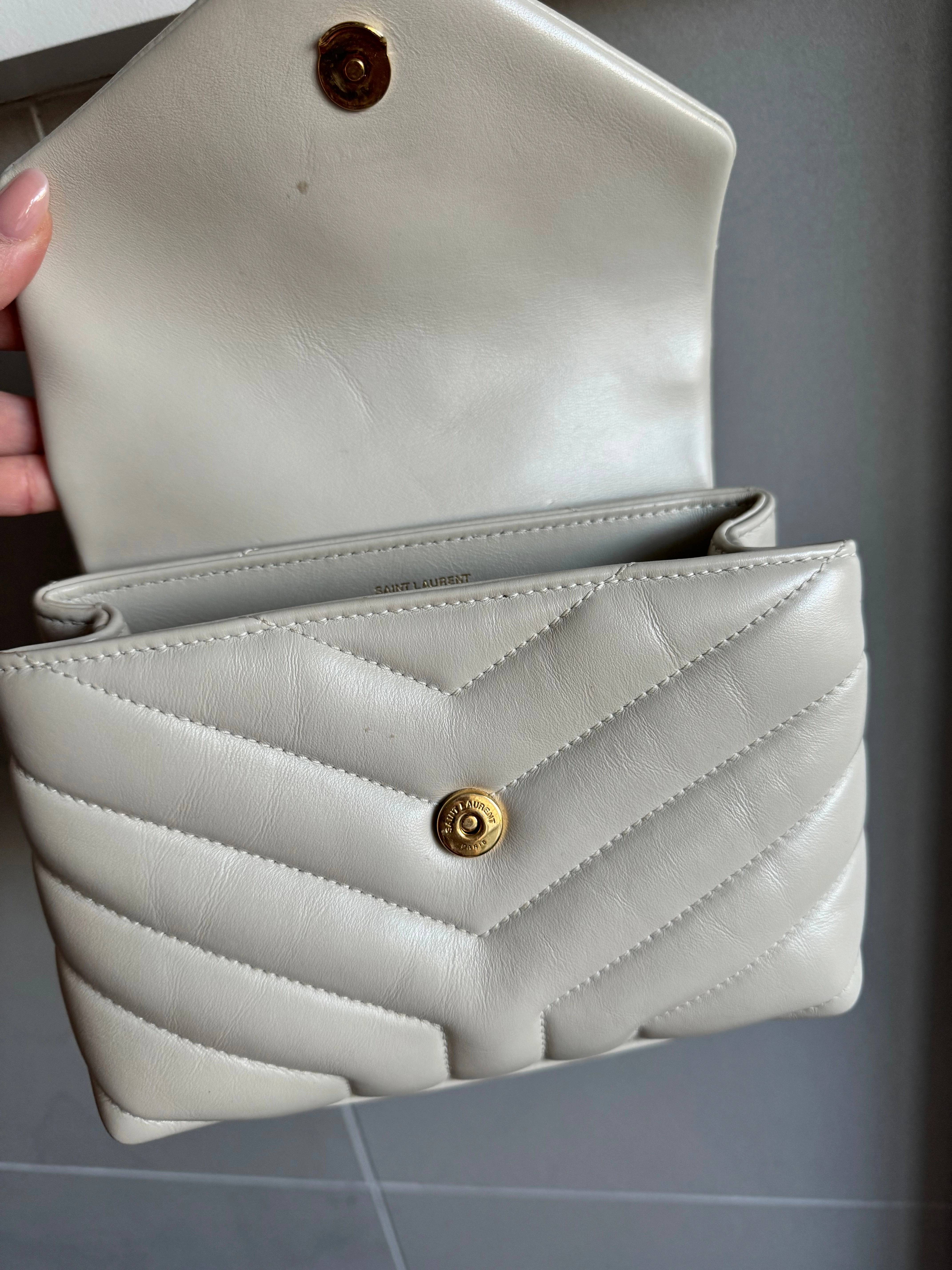 Saint Laurent toy loulou crossbody bag, blanc vintage
