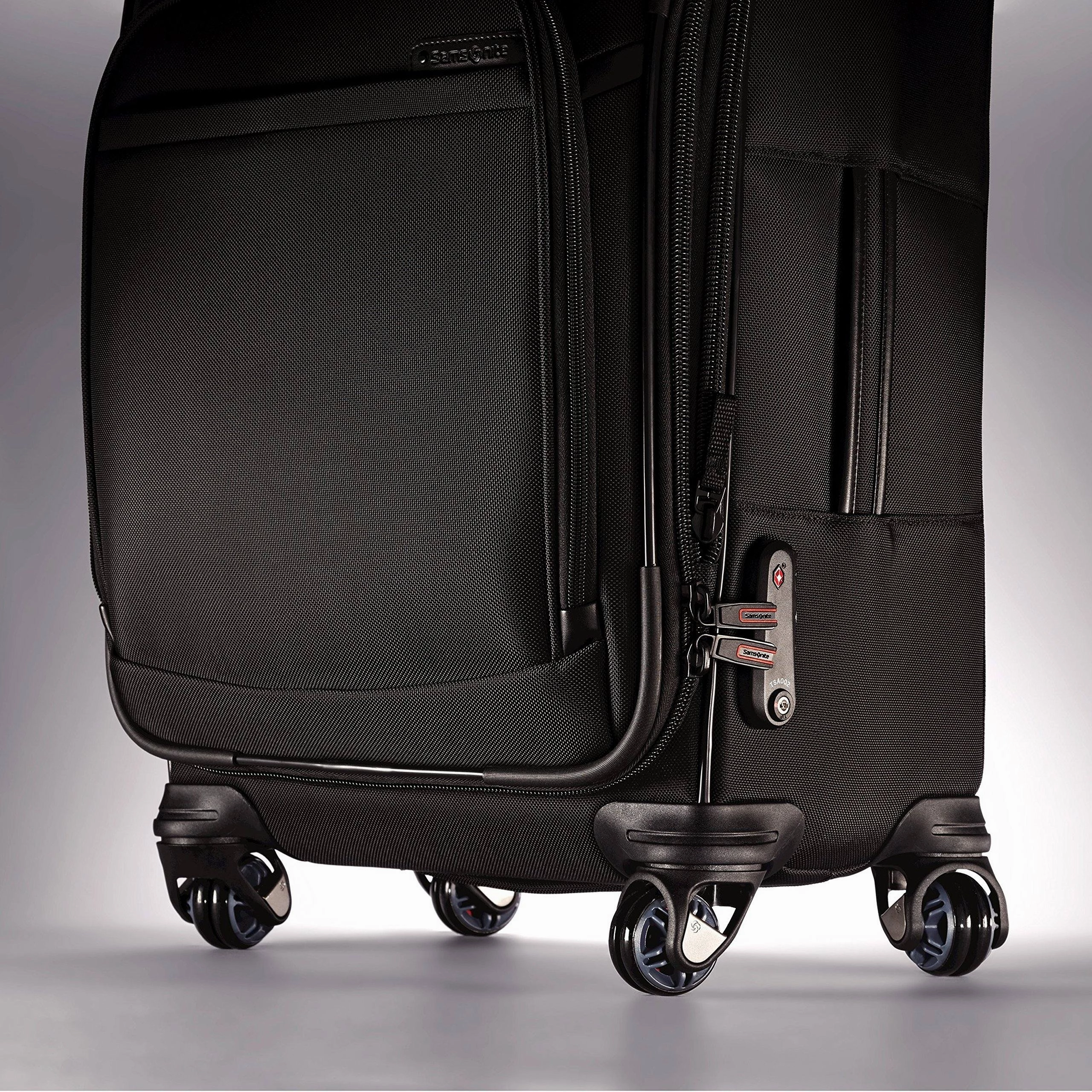 Samsonite Pro 4 Dlx Softside 21" Spinner