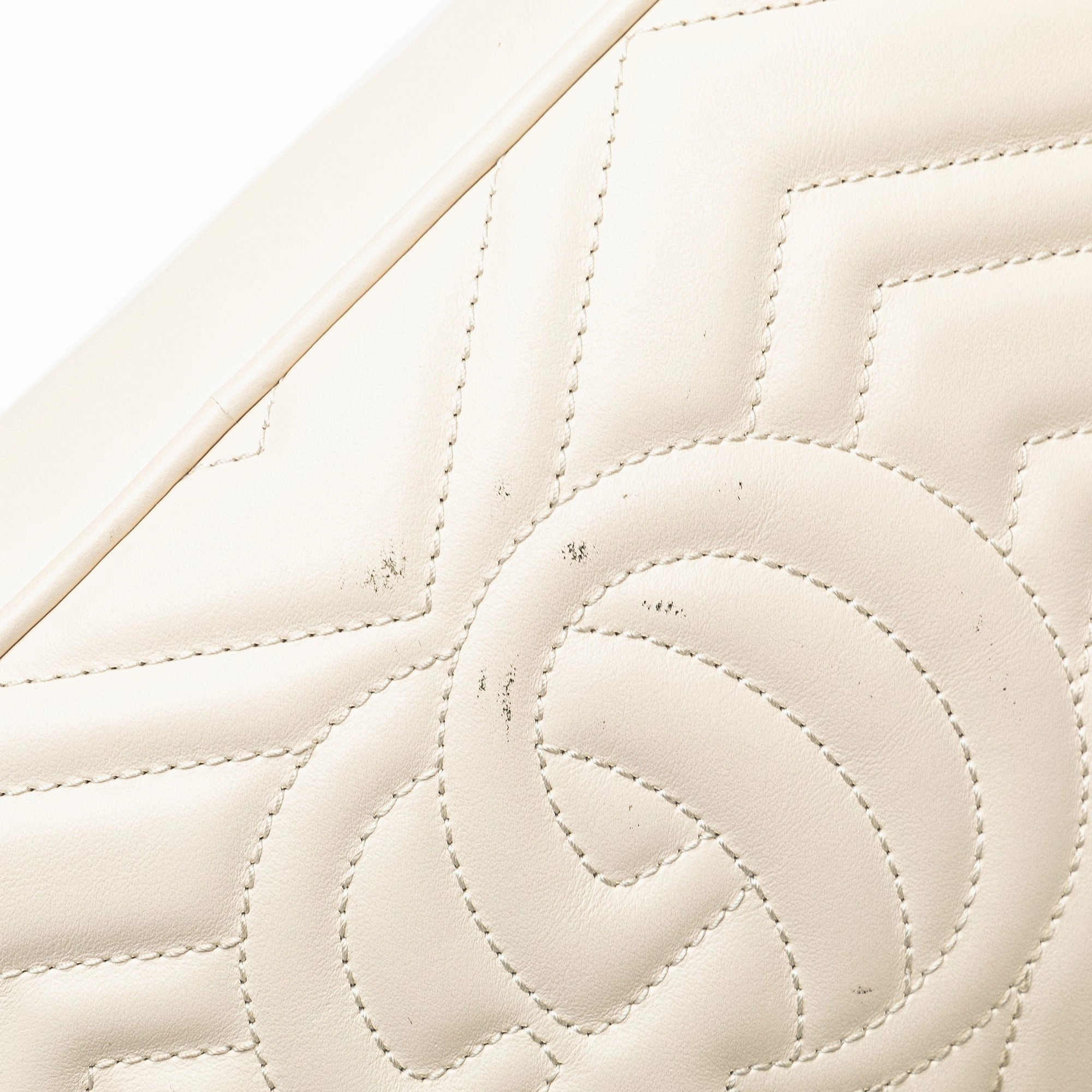 Small GG Marmont Matelasse Leather Crossbody