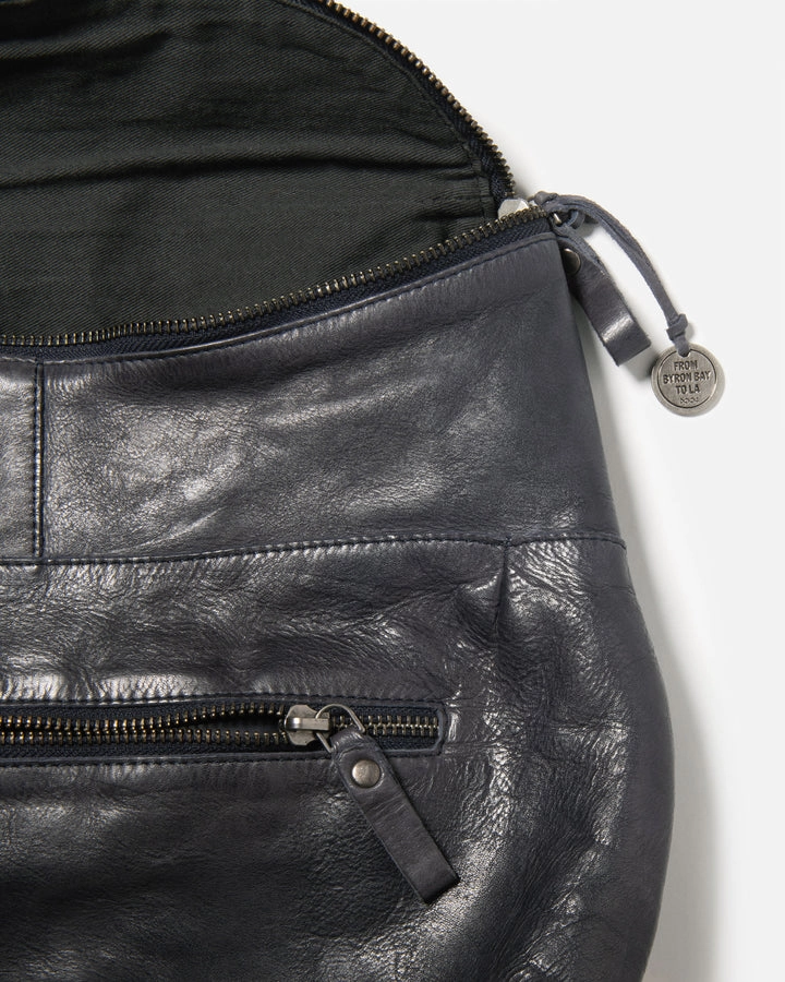 STITCH & HIDE WASHED LEATHER AVALON CROSSBODY BAG BLACK  - FREE WALLET POUCH