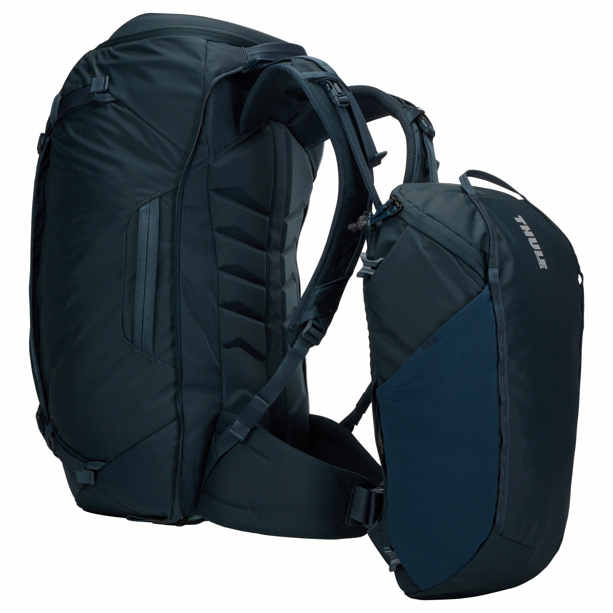Thule Luggage Landmark Travel Pack 70L
