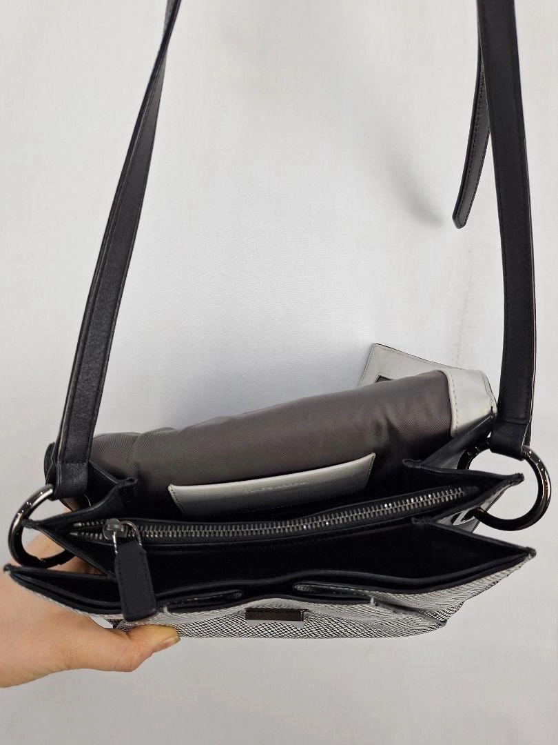 Times Arrow Small Top Handle Lined Bag