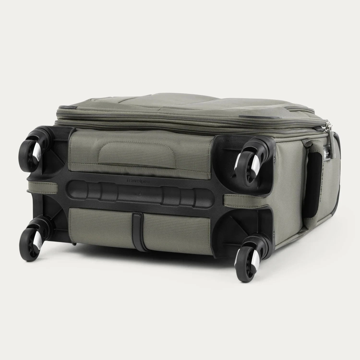 Travelpro Maxlite 5 International Carry-On Spinner Luggage
