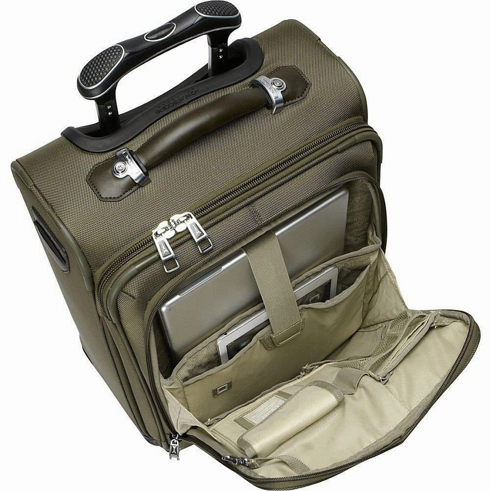TravelPro Platinum Magna 22" Expandable Business Plus Spinner