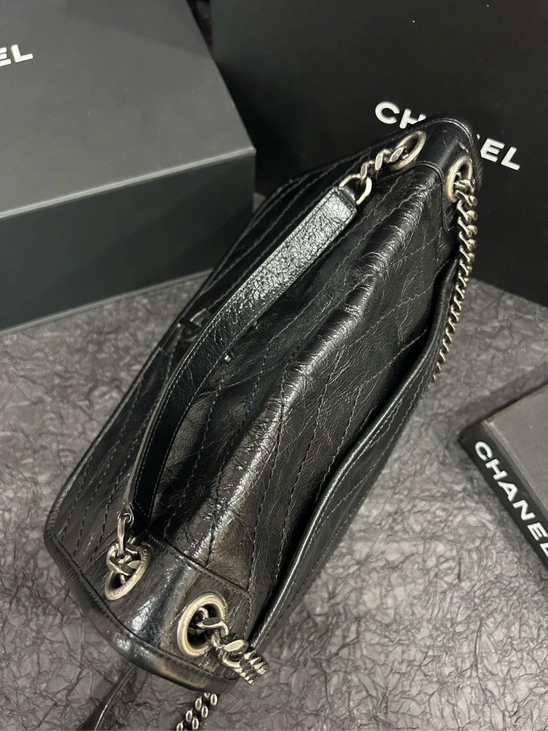 YSL Black Niki Crinkled Leather Crossbody Bag 28cm22cm