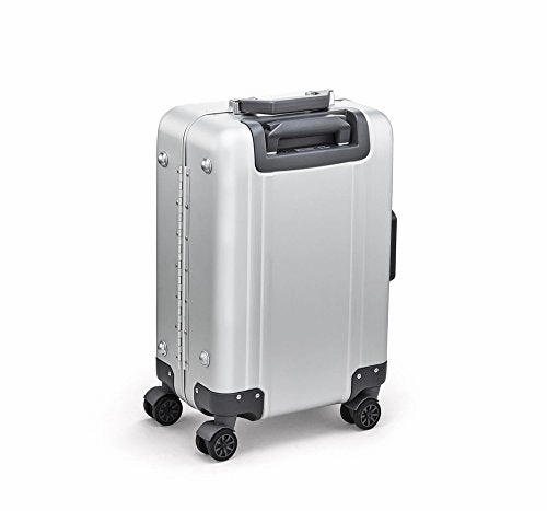 Zero Halliburton Classic Aluminum 2.0 Carry On Spinner Luggage (SILVER)