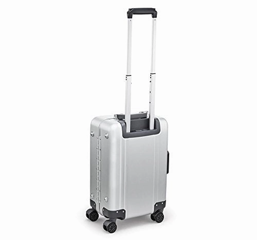 Zero Halliburton Classic Aluminum 2.0 Carry On Spinner Luggage (SILVER)