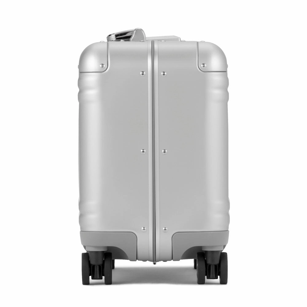 Zero Halliburton Classic Aluminum Business Case