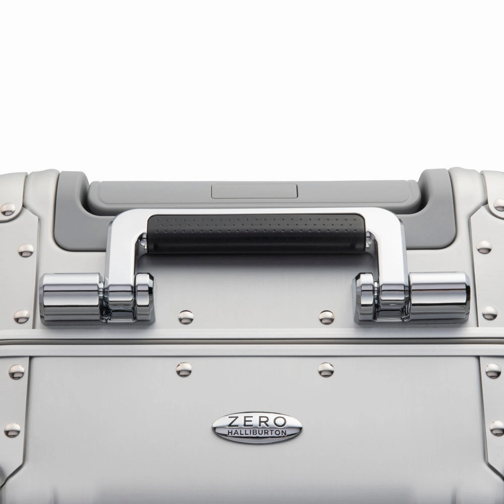Zero Halliburton Classic Aluminum International Carry on