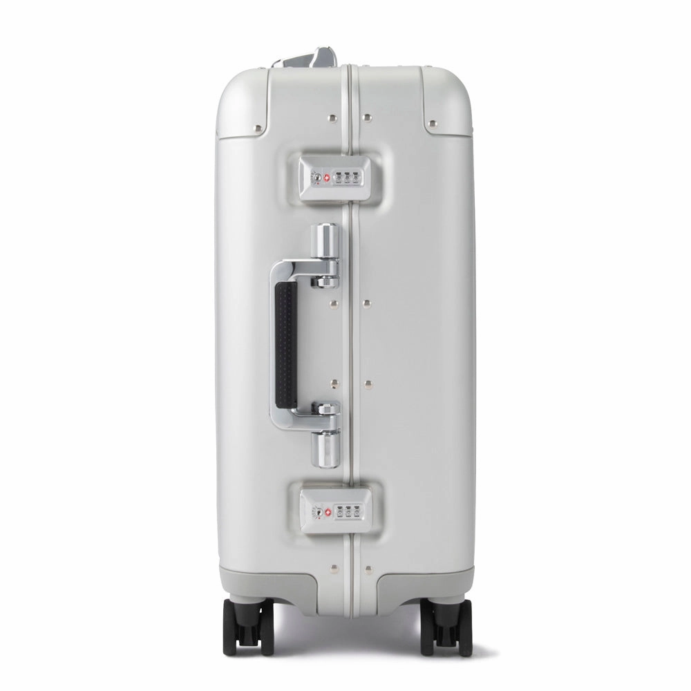 Zero Halliburton Classic Aluminum International Carry on