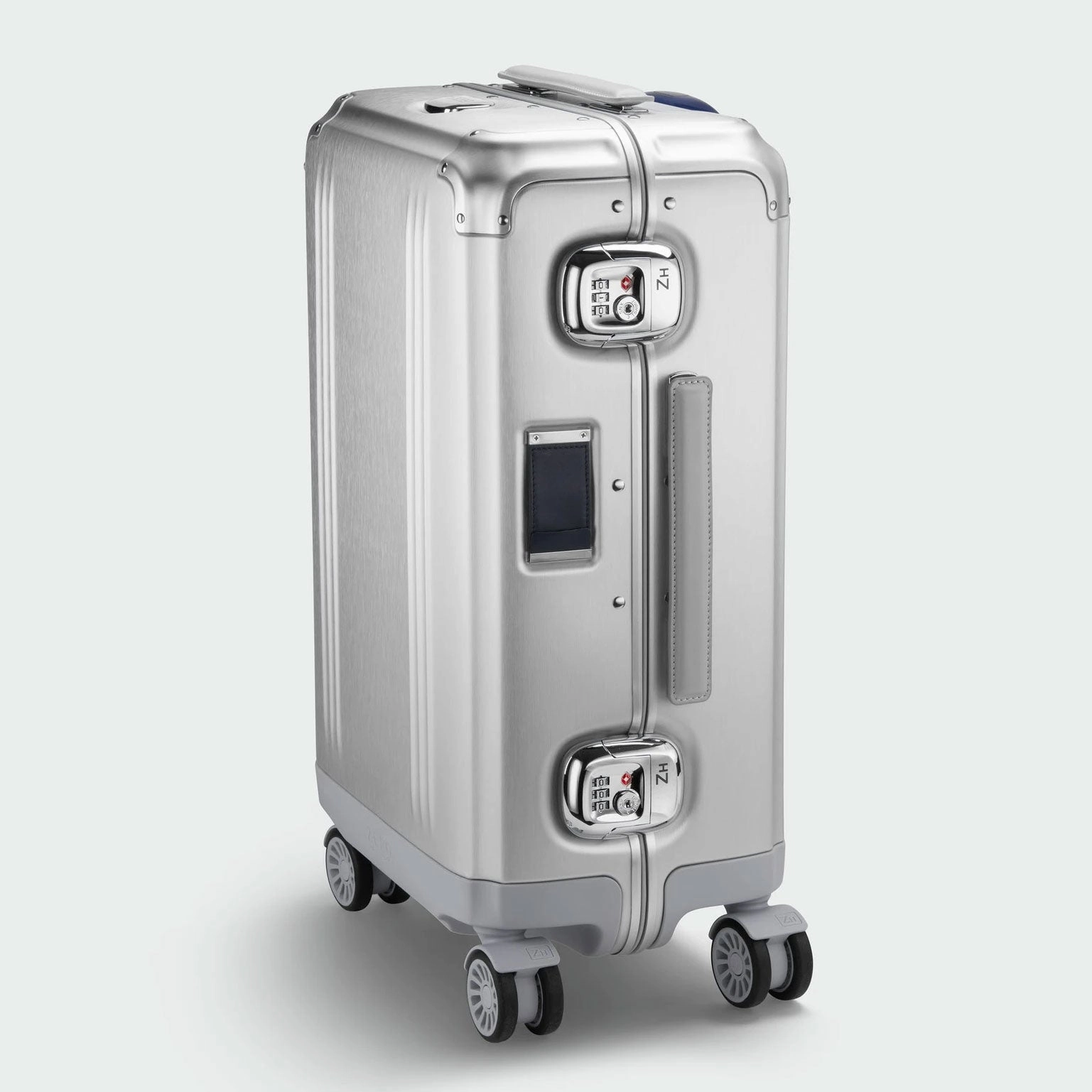 Zero Halliburton Pursuit Aluminum Continental Carry-On Case