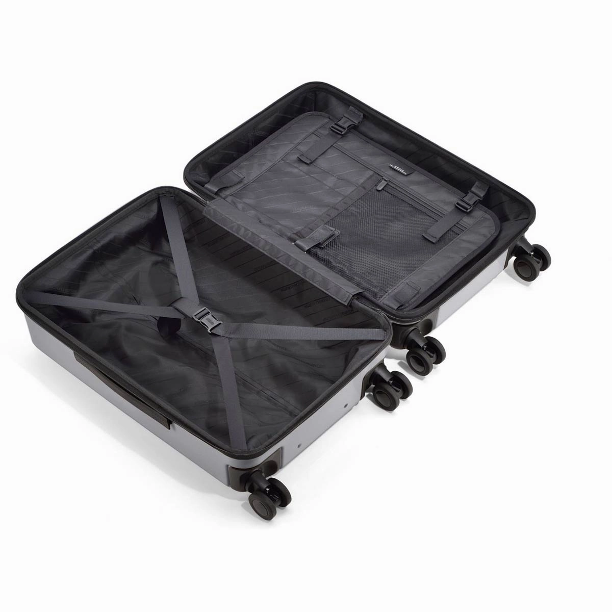 Zero Halliburton Zrl Polycarbonate 22In Domestic Carry On Spinner